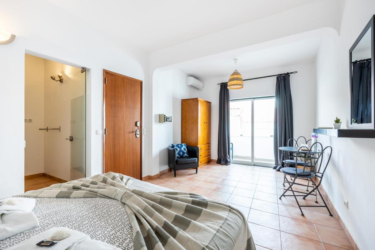 3 Marias Guest House B&B Lagos Esterno foto